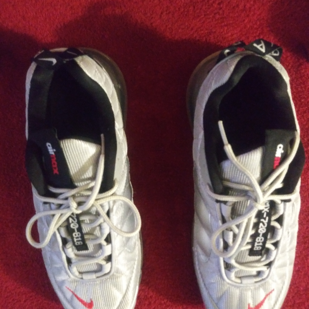 Running shoes airmax